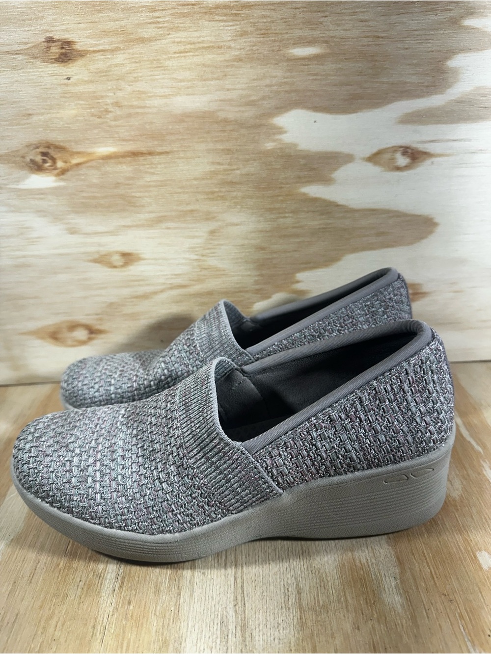 Skechers Comfort Slip-On Wedge Sneakers in Heathered Gray Women’s Size 7